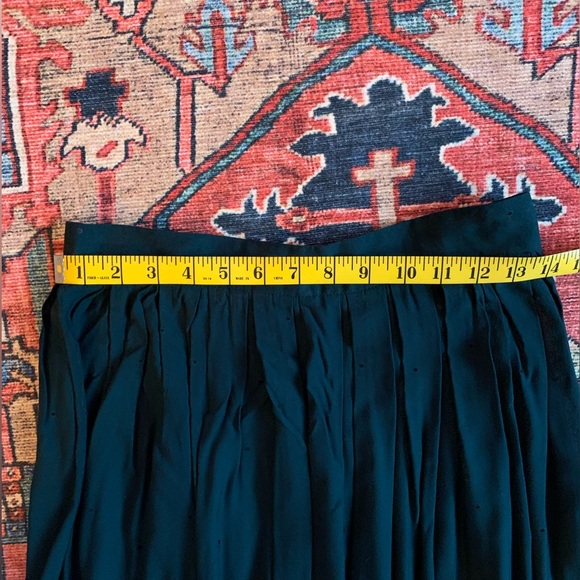 French Brand Cuisse De Grenouille Blouse and Skirt Set. - Picture 15 of 16